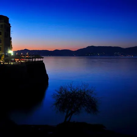 Daire Fill In Luxury Apartment, Corfu Old Town Korfu